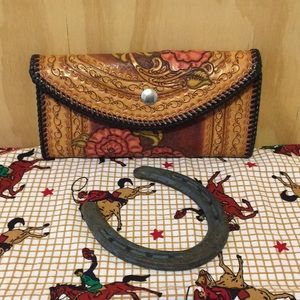 Gorgeous hand tooled western cowgirl leather wallet brown w pink roses EUC